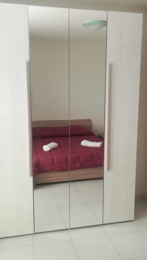 Il Laureato Apartment เรจโจ ดี คาลาเบีย ภายนอก รูปภาพ